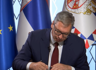 Vuçiç largohet nga Presidenca, por synon të rikthehet si Kryeministër i Serbisë