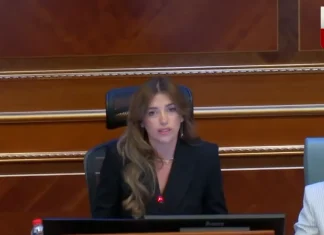 Albulena Haxhiu rizgjidhet Kryetare e Kuvendit