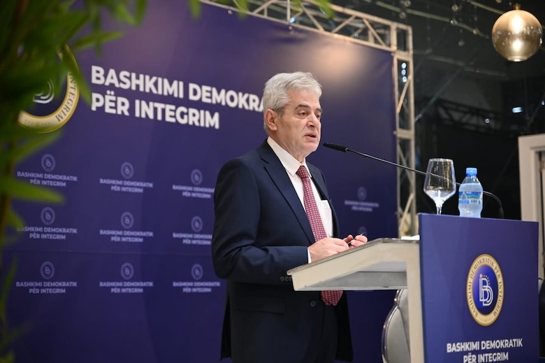 VLEN: A ka dëshmuar Ali Ahmeti kundër krerëve të UÇK-së në Hagë
