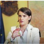 Pas dorëheqjes së Vuçiçit, Ana Brnabiç caktohet Presidente në detyrë e Serbisë