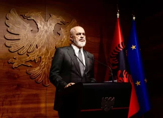 Thirrja urgjente: Rama mesazh shqiptareve nga Rinasi direkt pas kthimit nga SHBA, zbardhen detajet