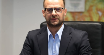 Info Shqip: Nis pastrimi i lumit në Sllatinë, Daut Memishi: Së shpejti fillojmë me punë në Tearcë dhe Odër!