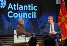Mickoski: Në Maqedoninë e Veriut ka rreth 3 mijë bullgarë, pse duhet t’i fusim në Kushtetutë?