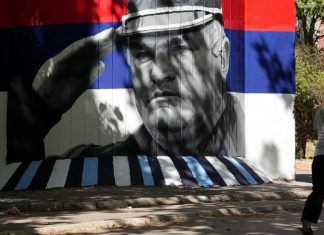 BE paralajmëron Serbinë: Funerali i Ratko Mlladiç, ‘provë e rëndësishme’ për anëtarësimin e ardhshëm