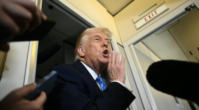 trump-230320