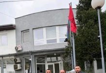 Me iniciativë të këshilltarëve të VLEN-it, flamuri shqiptar valëvitet për herë të parë në Shuto Orizare