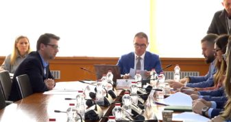 Info Shqip: Komisioni për Buxhet nuk e miraton amendamentin për 1 milion euro për protezat e invalidëve të luftës