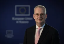 Ambasadori i BE-së mirëpret vendimin e Kosovës për masat e reja kufizuese ndaj Rusisë