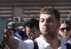Rama e shpalli kriminel studentin e shkëlqyer të Mjekësisë, ai ia tregon notat Jam me mesatare 10! (VIDEO)