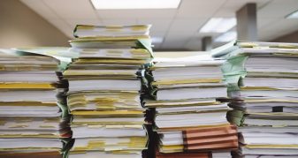 Info Shqip: Fund kontratave në institucionet shtetërore, mijëra të angazhuar do të kenë mundësi për punësim të përhershëm