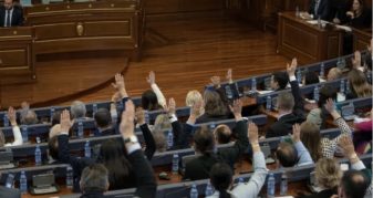 Info Shqip: Kuvendi shmang procedurat, Projektligji për Specialen kalon me urgjencë