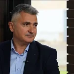Info Shqip: Ja çfarë qëndrimesh mban për Kosovën udhëheqësi i Listës Studentore që fitoi zgjedhjet në Serbi