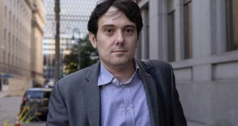 Info Shqip: Shqiptari që tronditi industrinë farmaceutike amerikane, sërish në telashe me drejtësinë