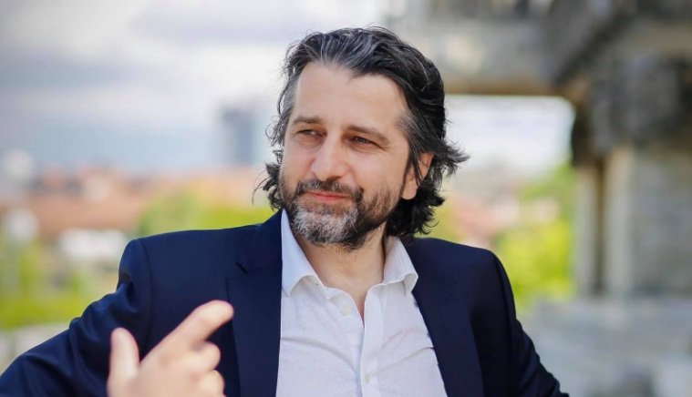Rama  VV së  S kanë çka më bëjnë sot e 500 vjet  jam i pastër 