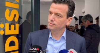 Info Shqip: Agron Shehaj: Pas Vuçiçit, radha e Edi Ramës! Nuk ka autokrat që i reziston rinisë!