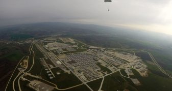 Info Shqip: Bondsteel, baza që mund ta ndryshojë të ardhmen e Kosovës: Çfarë po përgatitet me amerikanët?