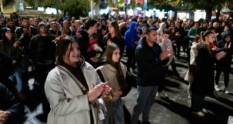 Info Shqip: Pas fitores kundër Vuçiç, studentët në Serbi kërkojnë dorëheqjen e drejtuesve të policisë dhe gjyqësorit