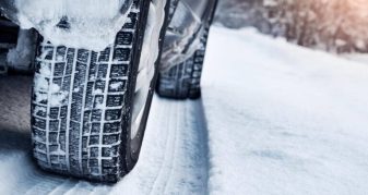 Info Shqip: Nga 15 nëntori gjoba 45 euro për shoferët pa pajisje dimërore!