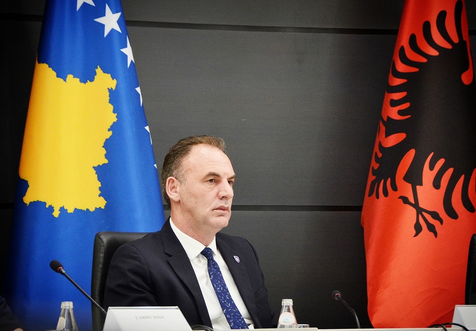 “Kush je ti bre me u konsultu me ty?”, Limaj i ashpër me Dhomat e Specializuara për Ligjin për Specialen