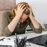 Info Shqip: Ditët e shkurtra ndikojnë në humor: Si ta dalloni depresionin sezonal dhe çfarë ndihmon kundër tij