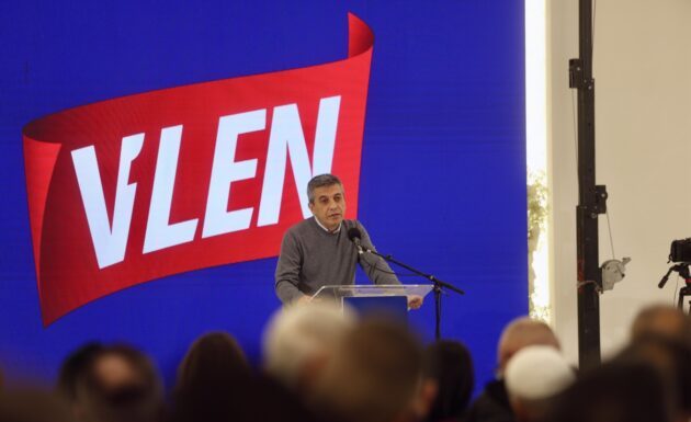 izet-mexhiti-vlen
