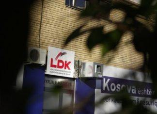 Vazhdojnë largimet nga LDK-ja për shkak të Gjykatës Speciale