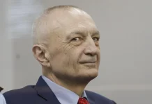 Çfarë po ndodh?/ Meta takohet në qeli me dy deputetë të PS-së, zbardhen prapaskenat
