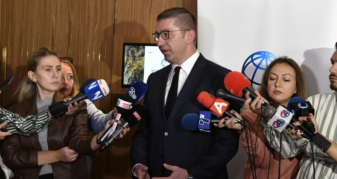 Info Shqip: Mickoski: Besoni ose jo, ekonomia e Maqedonisë është më e qëndrueshmja në rajon dhe më gjerë
