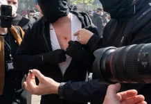 Protestuesit akuzojnë policinë për plumba gome, reagon policia: Ja si qëndron e vërteta