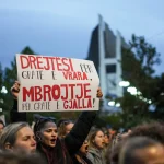 Info Shqip: Vazhdon protesta për Arlindën, organizatorët me thirrje për mobilizim kombëtar