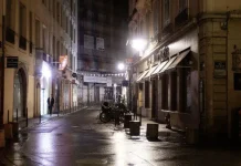 Kryeministri francez: Qytetet e qeta gjatë natës pas vendosjes së orës policore