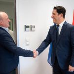 Info Shqip: Bekim Sali në takim me Stefano Elleron: Në fokus agjenda e reformave dhe fondet IPA