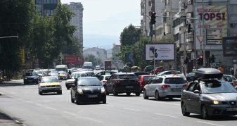 Info Shqip: Maqedonia e Veriut me makinat më të vjetra në Ballkan, mosha mesatare arrin gati 20 vjet