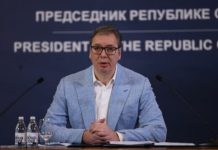 Vuçiqi e vajton rrëzimin e Millosheviqit nga pushteti: Ishte gjykimi i ndërkombëtarëve për çështjen e Kosovës dhe Malit të Zi