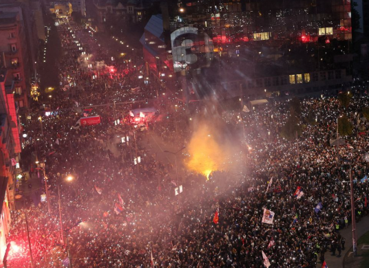 Tubim madhështor i  Listës së Studentëve  në Serbi  pamjet nga Beogradi